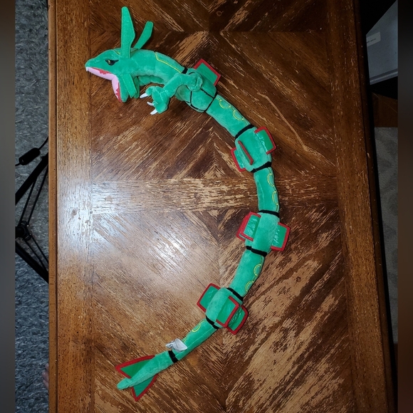 Rayquaza Dragon Like Flying Pokemon - Picture 3 of 6